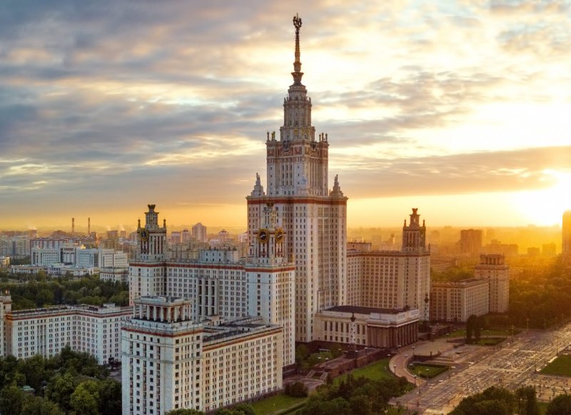 Сталинские высотки МГУ
