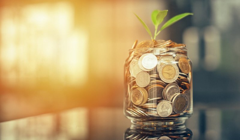 Банки с деньгами