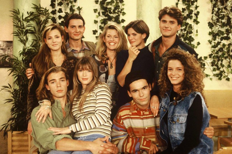 Сериал Элен и ребята Элен