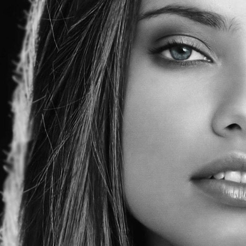 Адриана Лима чб фото