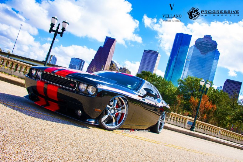 Dodge Челленджер