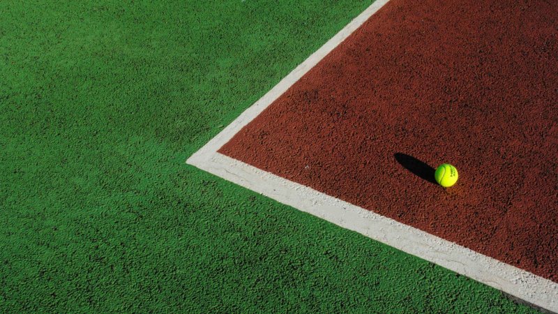 Теннисный корт