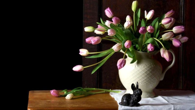 Букет тюльпанов в вазе