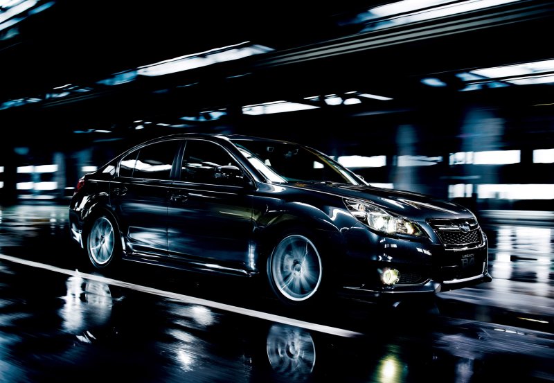 Subaru Legacy b4 черный