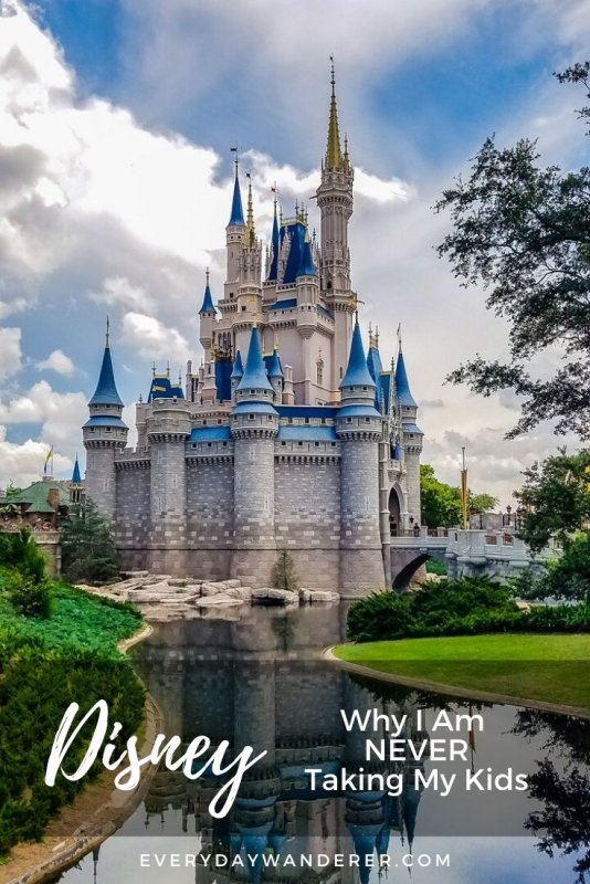 Замок Нойшванштайн Дисней