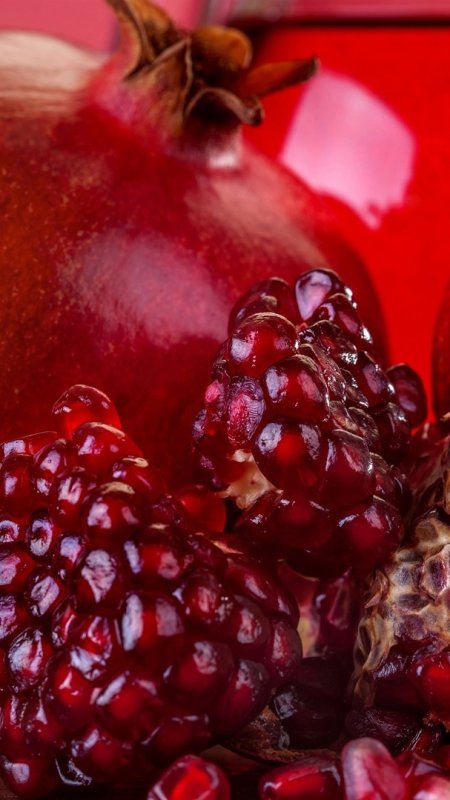 Красные фрукты