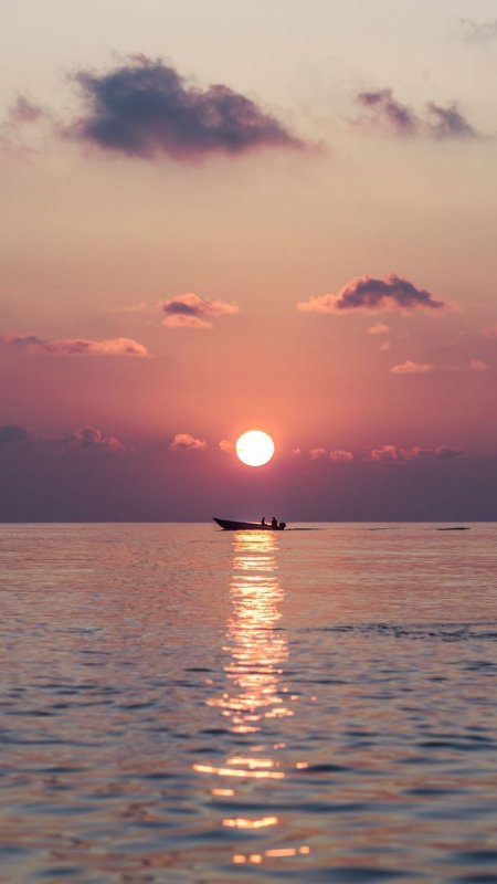 Рассвет на море