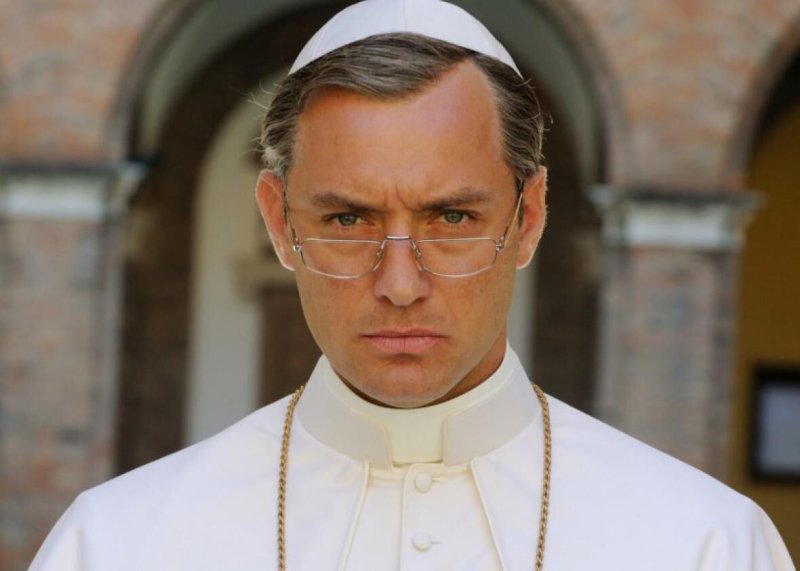 Джуд Лоу young Pope