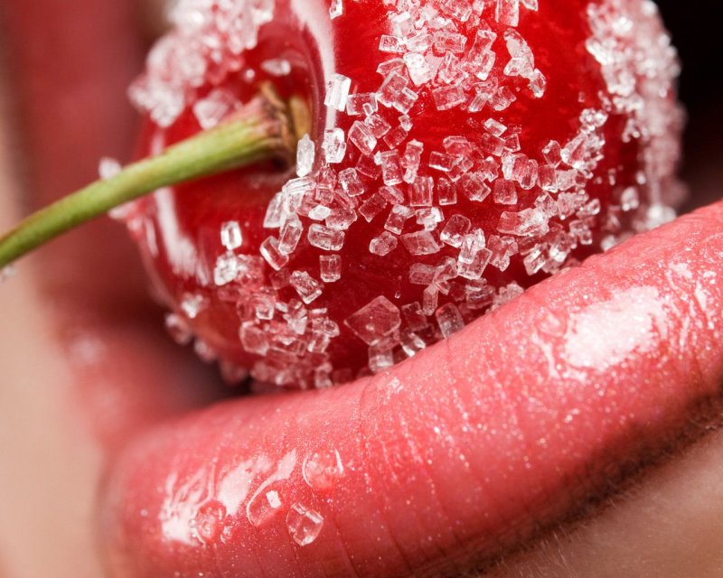 Сочные губы