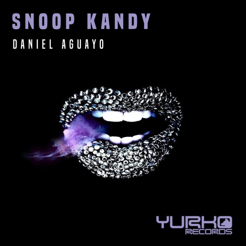 Драгоценности на черном фоне