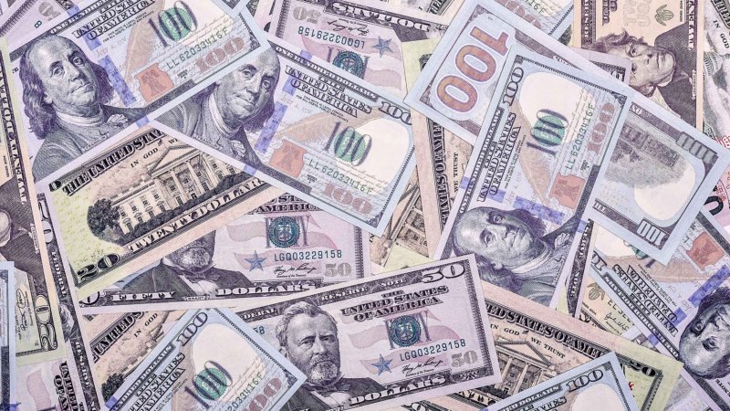 Деньги доллары