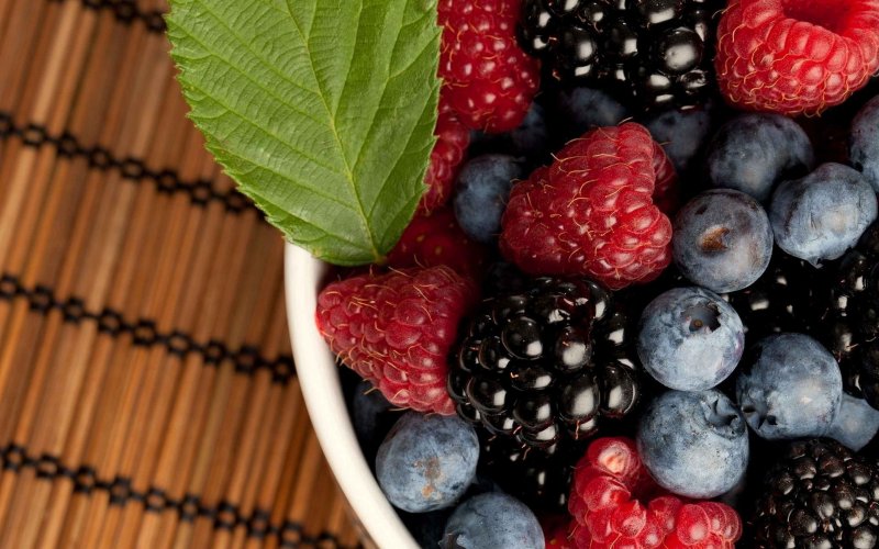 Ежевика малина голубика