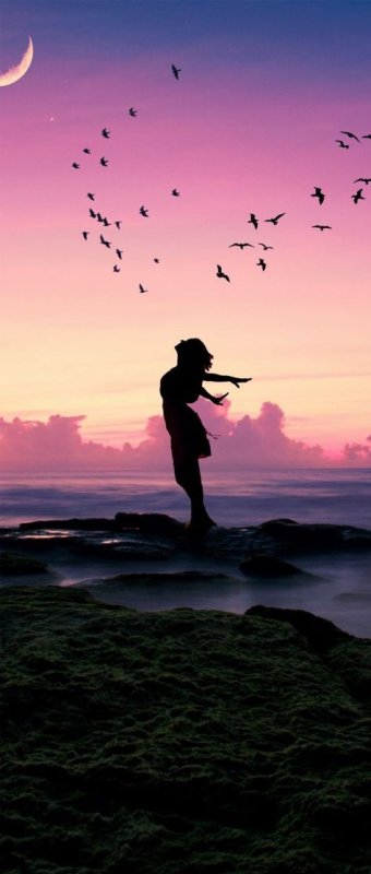 Силуэт на фоне моря