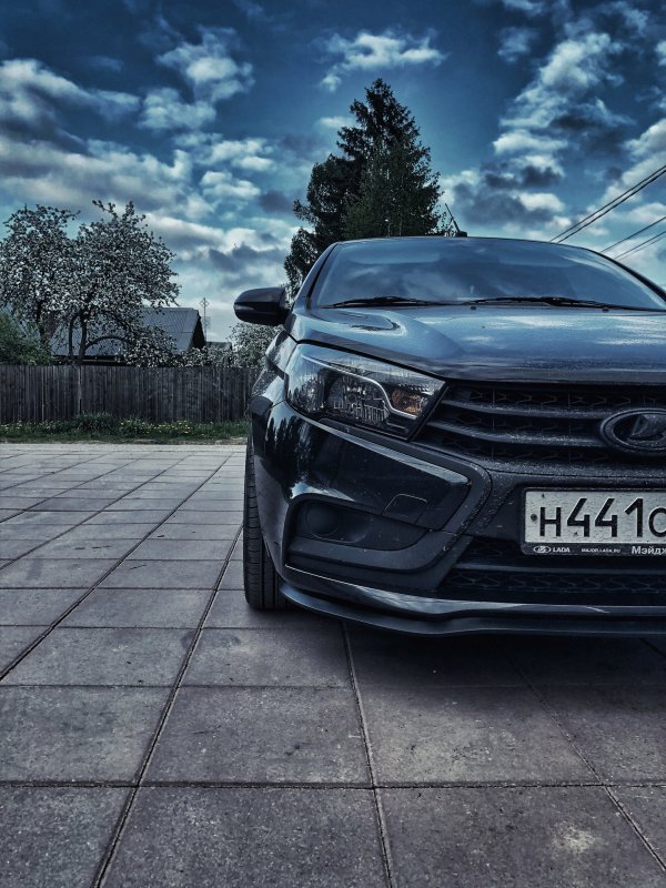 Сплиттер губа Лада Веста