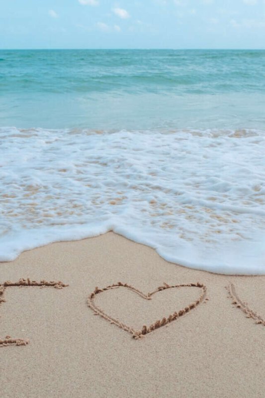 Сердце на пляже