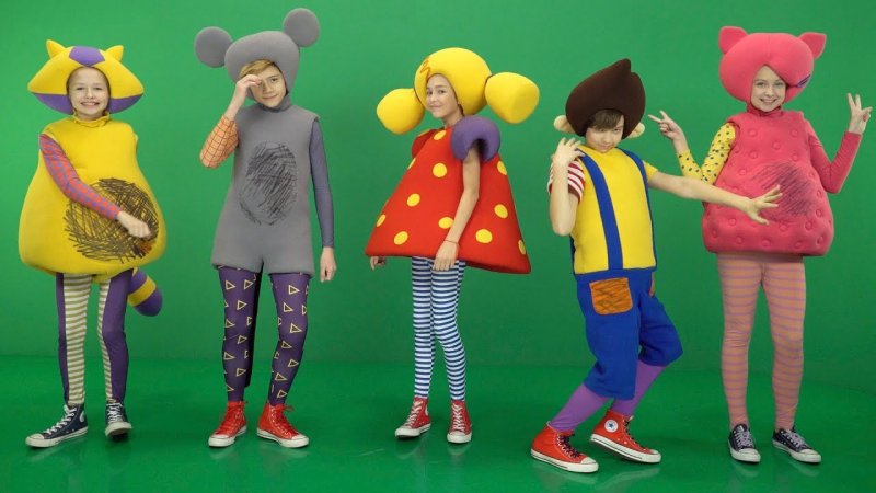 Участники группы кукутики