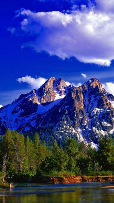 Красивый пейзаж горы