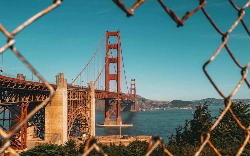 Сан Франциско 16 на 9