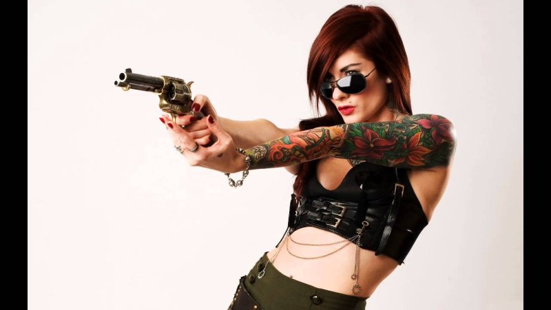 Брутальная девушка