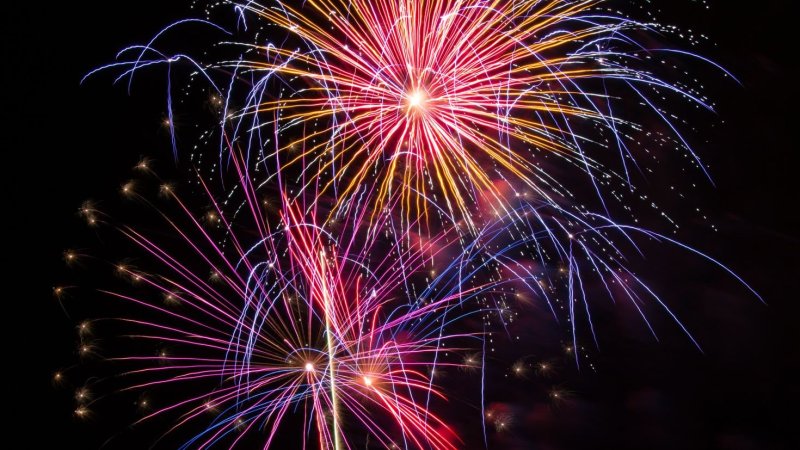 Красивый салют