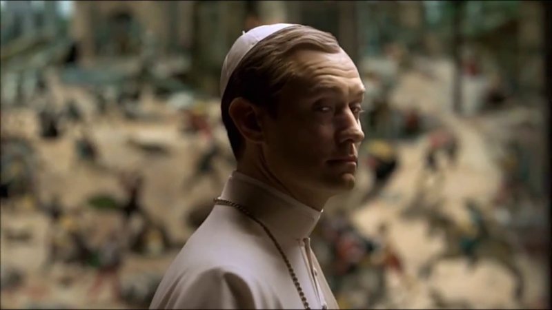 Джуд Лоу в фильме молодой папа