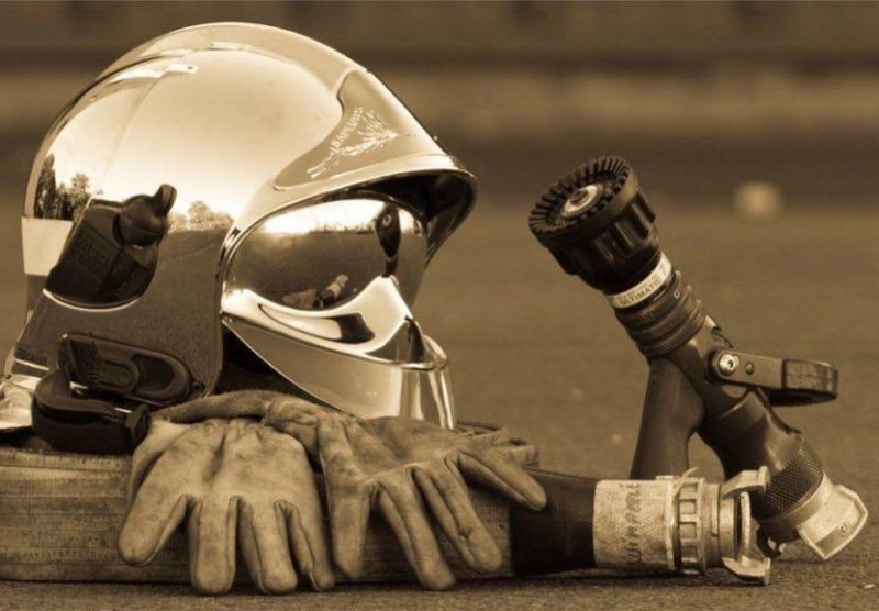 Каска пожарного