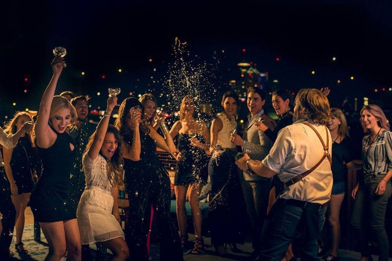 Вечерняя тусовка