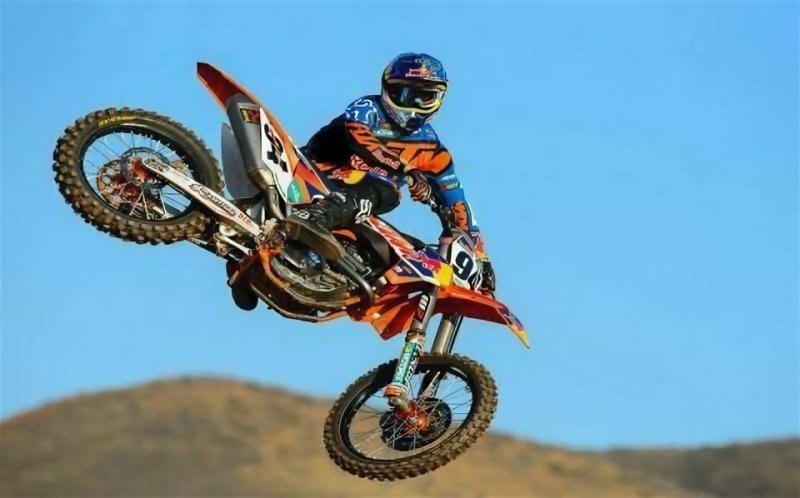 Мотоцикл КТМ мотокросс
