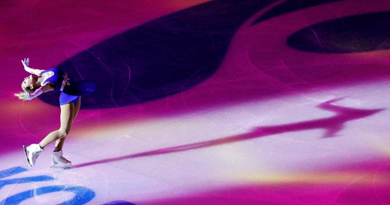 Фигуристы фон