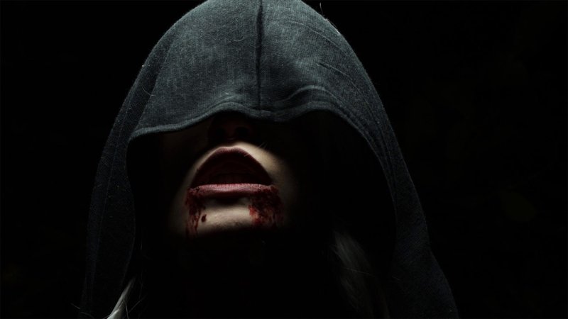 Человек в капюшоне