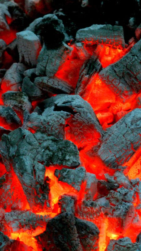 Горящий уголь