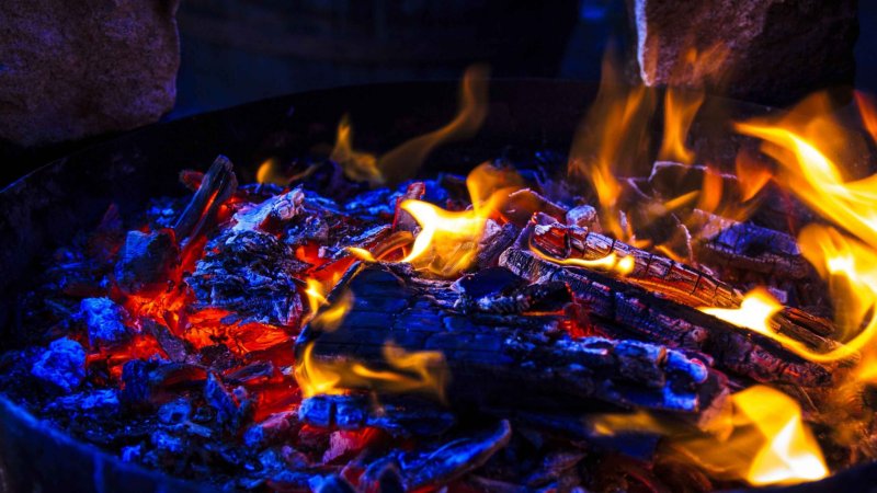 Пламя костра