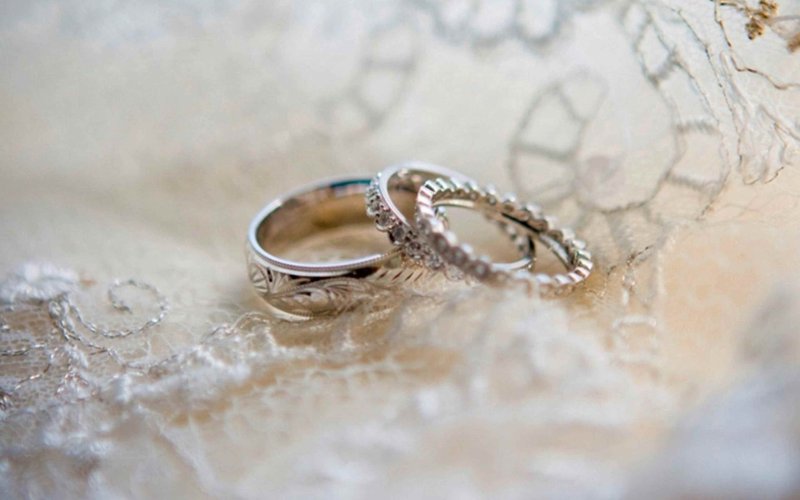 Красивые обручальные кольца