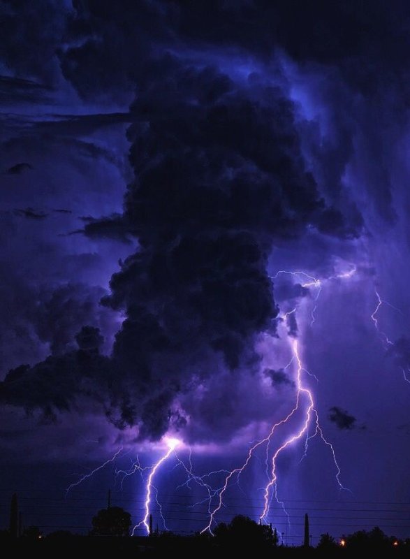 Красивая молния