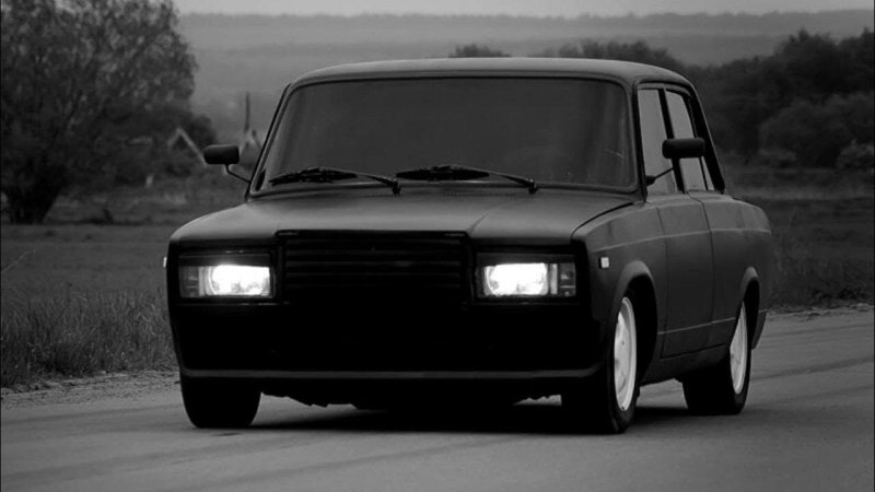 Черная Жигули 2107