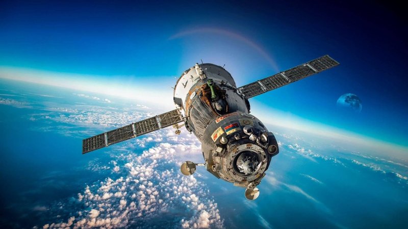 Космические корабли и орбитальные станции