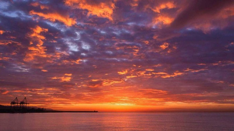 Закат на море