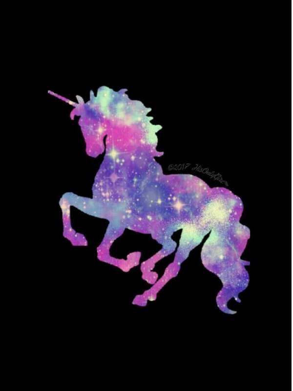 Красивый Единорог на темном фоне