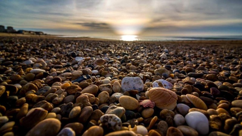 Галечный пляж Анапа камни