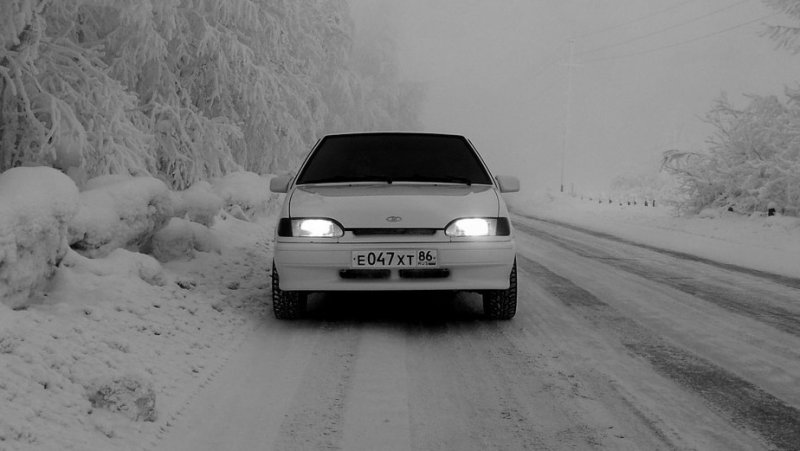 ВАЗ 2114 белая тонированная зимой