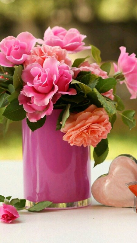 Цветочки в вазе