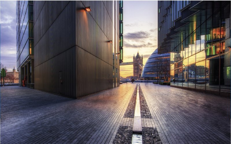 Улица с небоскребами