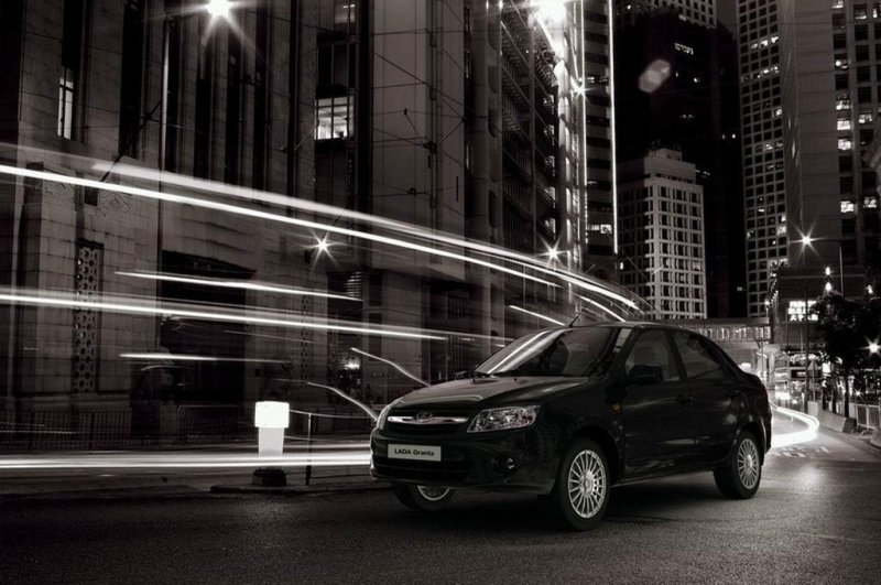 Lada Granta черная
