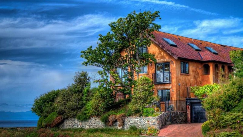 Красивый дом