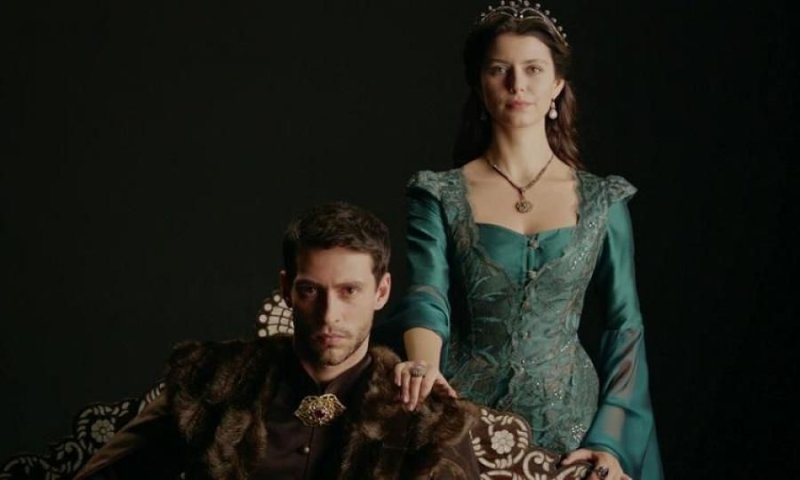 Берен саат Кёсем и Ахмед