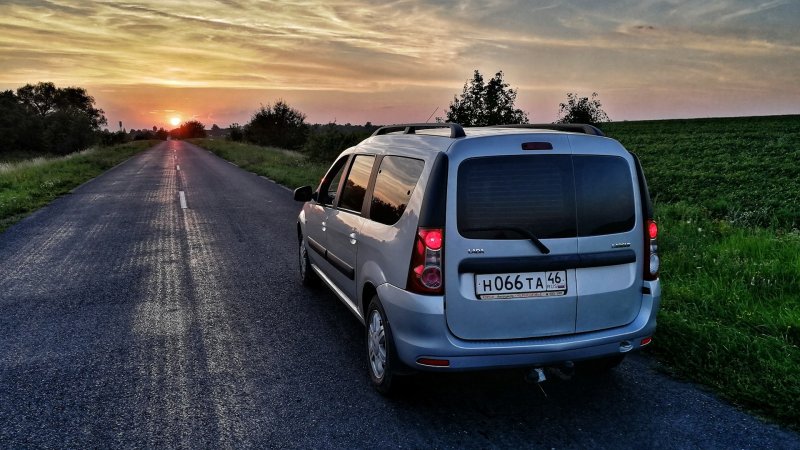 Машина Лада Ларгус