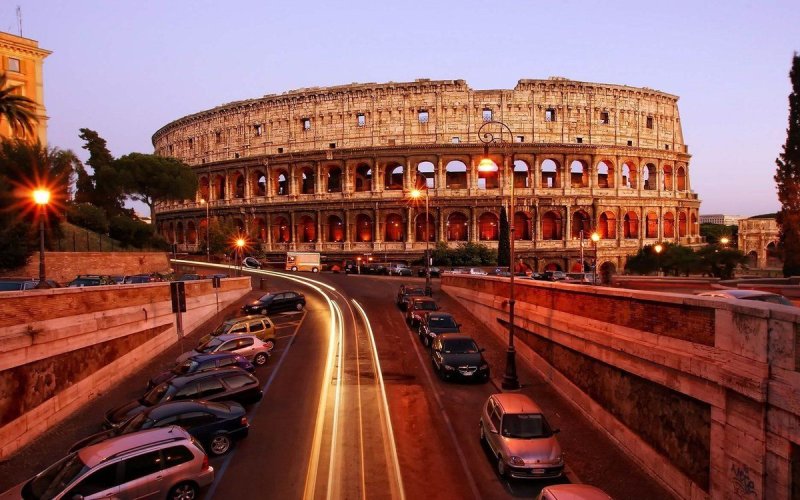 Италия Колизей фон