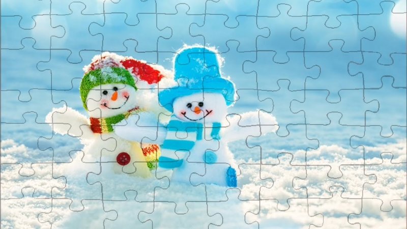 Снеговик красивый