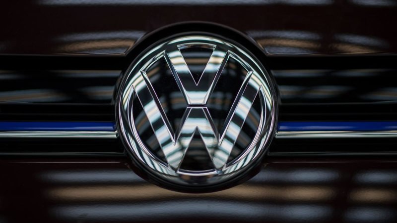 Фольксваген Пассат лого