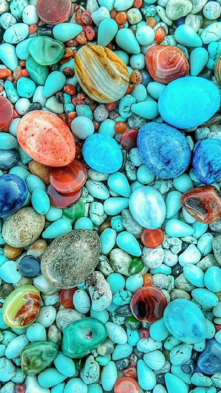 Цветные камешки